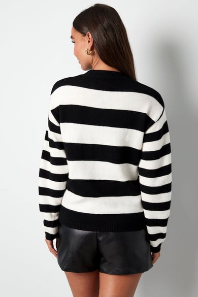 Pull rayé tricoté - noir et blanc h5 Image10